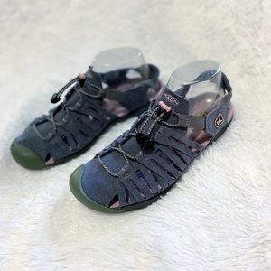 Keen Gray & Pink Cypress Sandals Size 9
